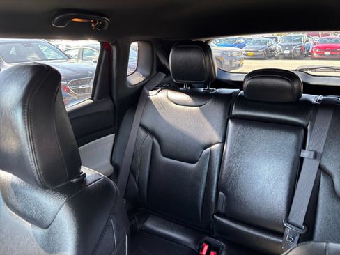 Used 2025 Jeep Compass Limited AWD/4WD image 35