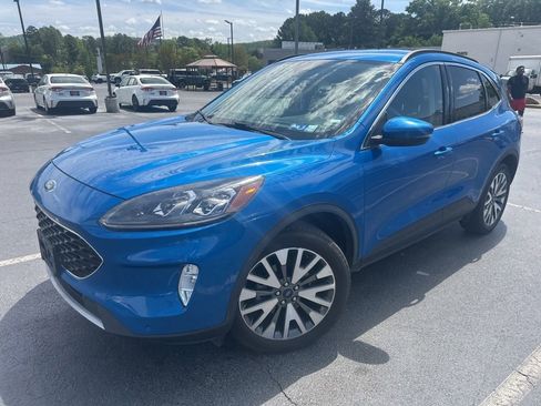 Used 2020 Ford Escape Titanium image 1