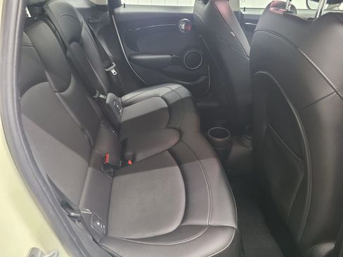 Used 2015 MINI Cooper S image 40