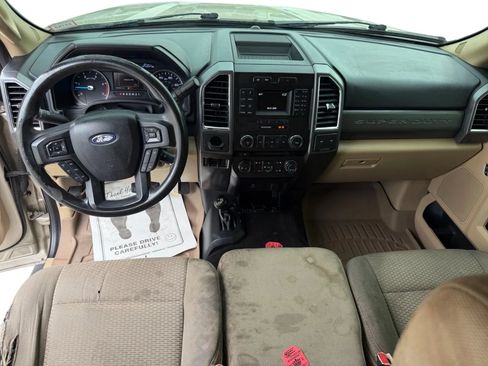 Used 2017 Ford F250 XLT AWD/4WD image 12