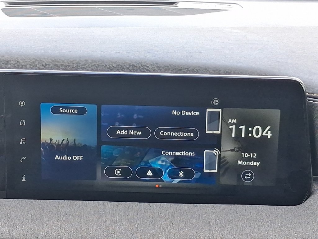 Certified 2025 Nissan Kicks SV FWD image 8