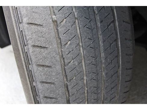 Used 2020 Toyota Camry LE image 29