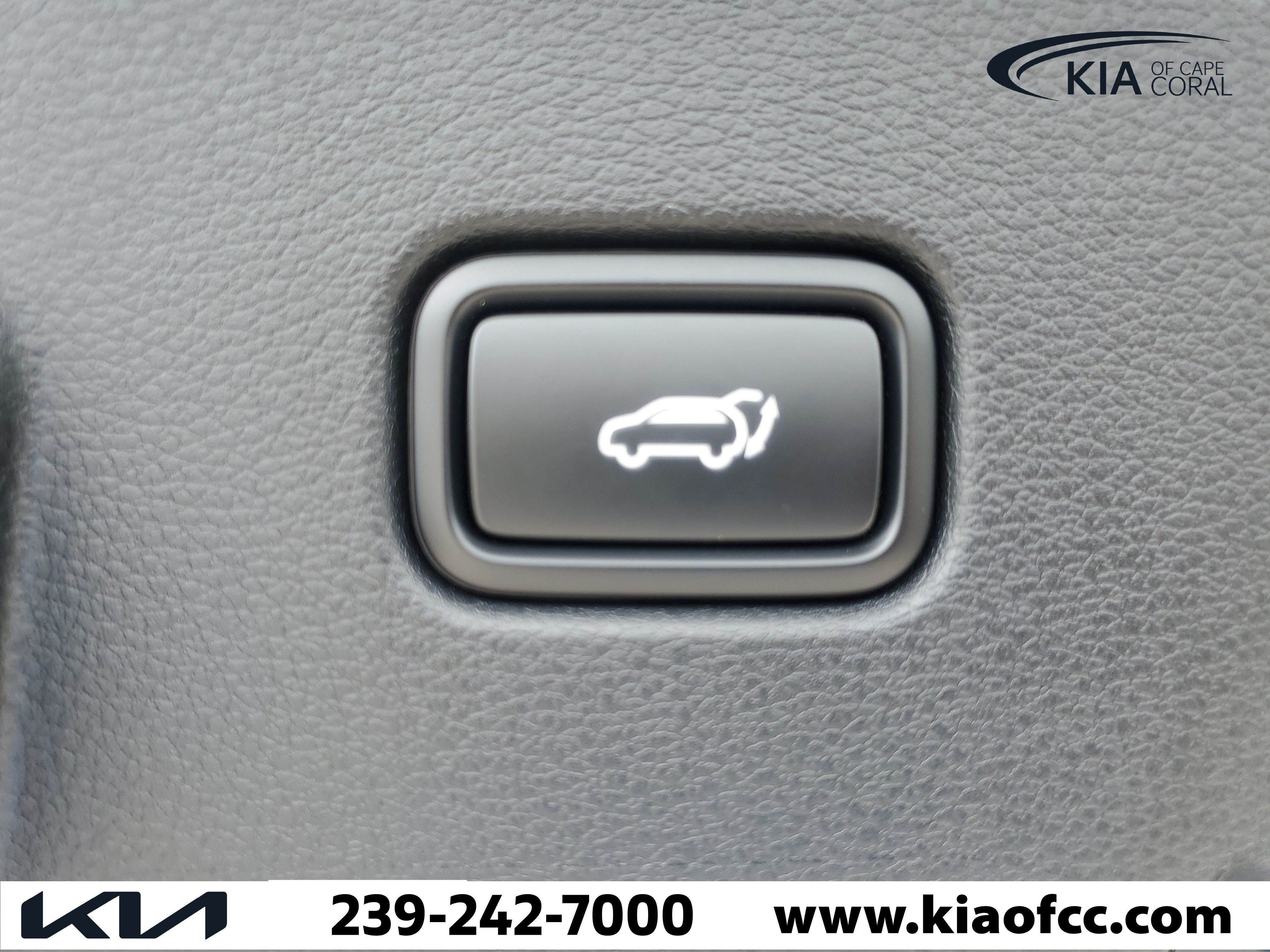 New 2026 Kia Sportage SX FWD image 7