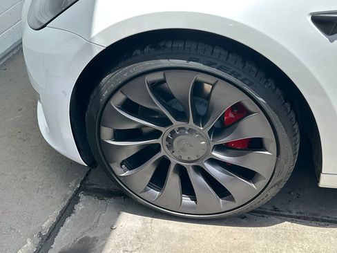 Used 2021 Tesla Model 3 Performance AWD/4WD image 11