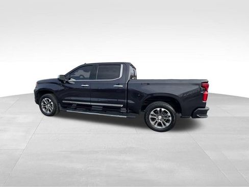 Certified 2022 Chevrolet Silverado 1500 High Country AWD/4WD image 5