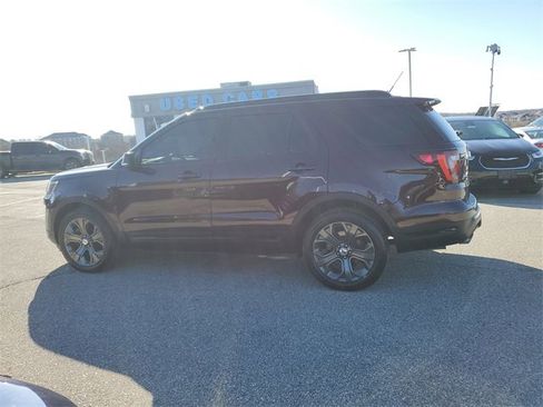 Used 2018 Ford Explorer Sport w/ Equipment Group 401A image 7