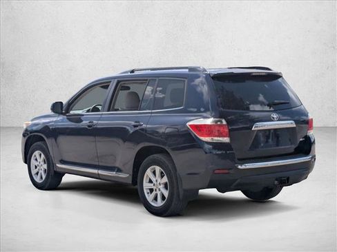 Used 2012 Toyota Highlander 4WD w/ Tech Pkg image 7