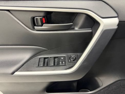 Used 2025 Toyota RAV4 LE FWD image 20