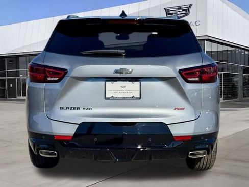 Used 2025 Chevrolet Blazer RS w/ Enhanced Convenience Package image 5