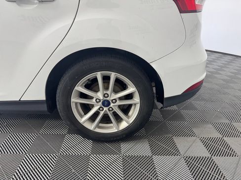 Used 2017 Ford Focus SE FWD image 13