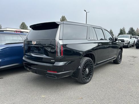 Certified 2025 Cadillac Escalade ESV Sport w/ Touring Package image 5