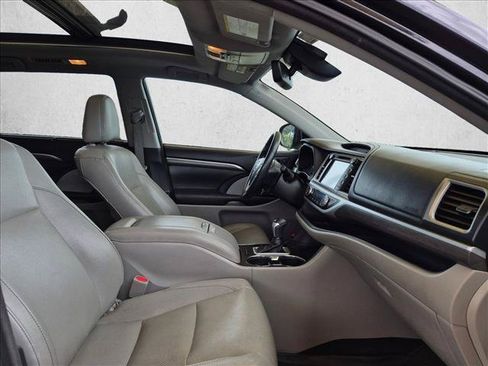 Used 2018 Toyota Highlander Limited Platinum AWD/4WD image 21