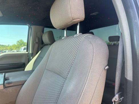Used 2018 Ford F150 XLT image 13