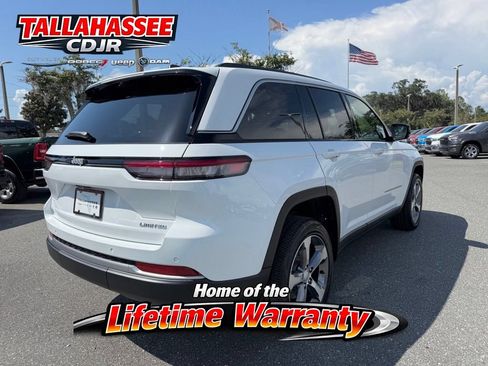 New 2026 Jeep Grand Cherokee Limited w/ Luxury Tech Group II RWD image 3