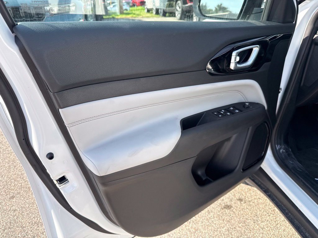 New 2026 Jeep Compass Limited AWD/4WD image 17