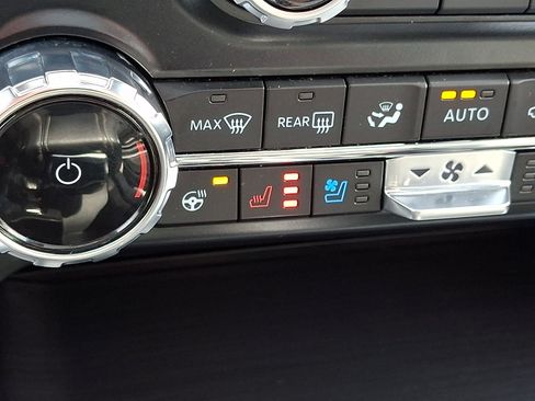 Certified 2023 Ford F150 Lariat w/ Equipment Group 502A High AWD/4WD image 28