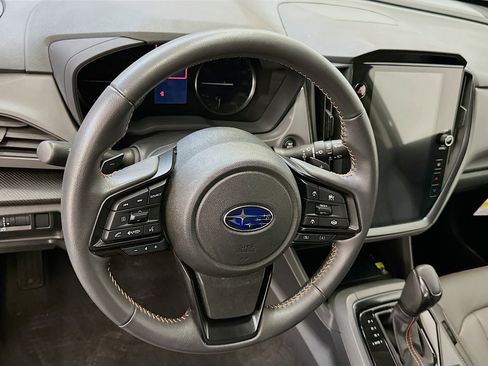Used 2024 Subaru Crosstrek 2.5i Limited AWD/4WD image 18