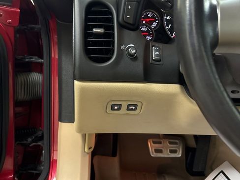 Used 2008 Chevrolet Corvette Convertible w/ Preferred Equipment Group image 12