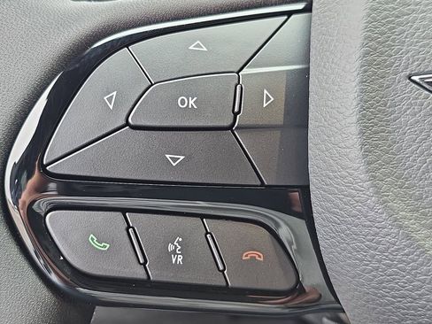 New 2026 Chrysler Pacifica Limited w/ Uconnect Theater Family Group image 25