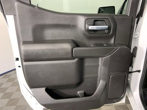 Used 2022 Chevrolet Silverado 1500 Custom image 16