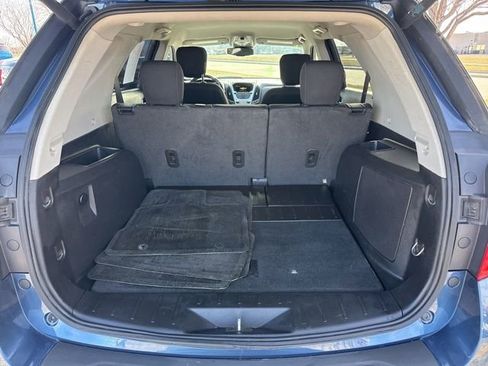 Used 2017 Chevrolet Equinox LT w/ Convenience Package image 14