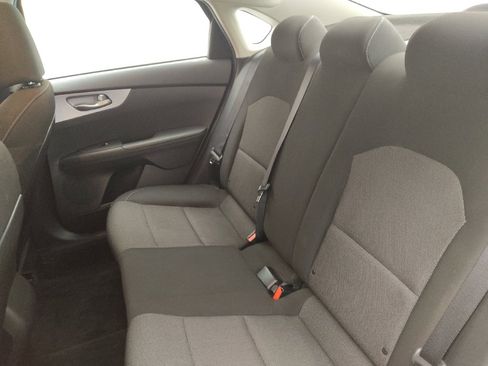 Used 2022 Kia Forte LXS FWD image 18