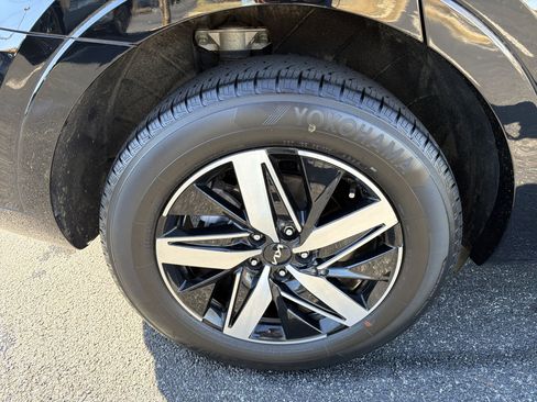 Used 2022 Kia Sorento EX w/ Panoramic Sunroof Package image 17