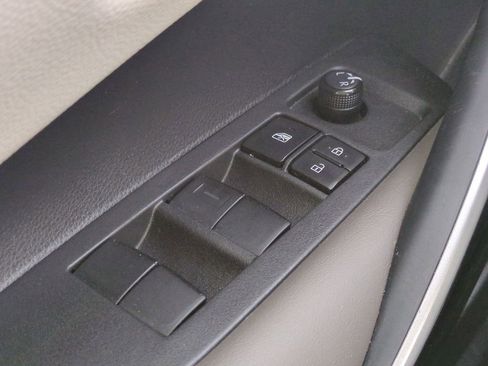 Used 2024 Toyota Corolla XLE image 23