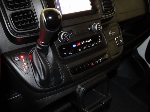 Used 2023 RAM ProMaster 2500 image 18