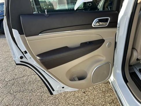 Used 2020 Jeep Grand Cherokee Summit w/ Platinum Series Group image 13
