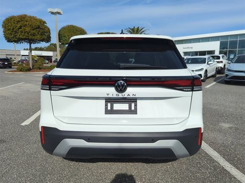 New 2026 Volkswagen Tiguan S image 7