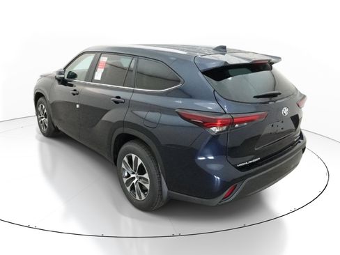 New 2026 Toyota Highlander XLE AWD/4WD image 5