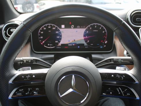 Certified 2024 Mercedes-Benz GLC 300 4MATIC image 28