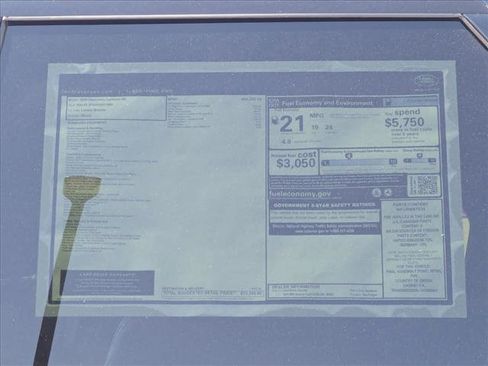 New 2025 Land Rover Discovery Dynamic SE image 18