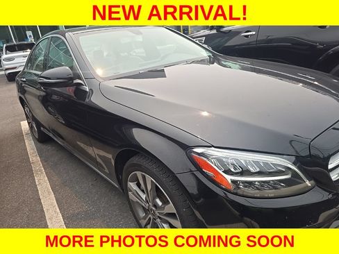 Used 2019 Mercedes-Benz C 300 4MATIC Sedan image 4