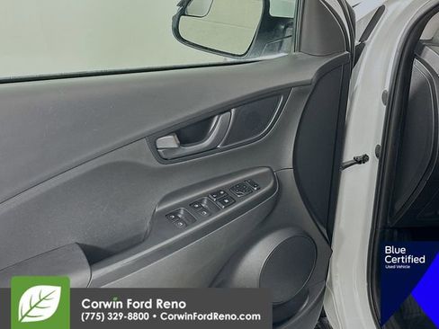 Used 2021 Hyundai Kona SE image 20