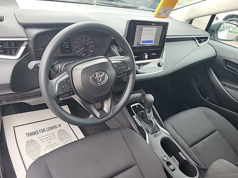 Used 2025 Toyota Corolla LE image 8