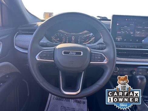Used 2024 Jeep Compass Latitude AWD/4WD image 14