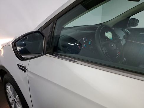 Used 2019 Ford Escape SE image 29