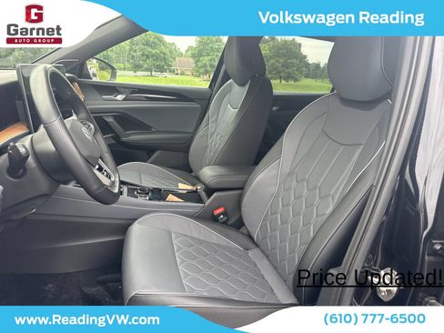 Used 2025 Volkswagen Tiguan SEL R-Line AWD/4WD image 10