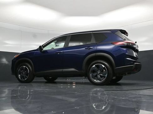 Used 2025 Nissan Rogue SV AWD/4WD image 59