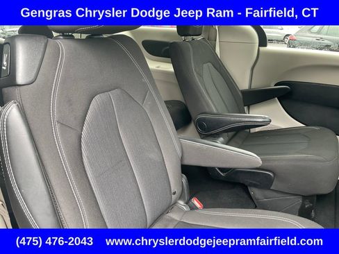 Certified 2024 Chrysler Voyager LX FWD image 24