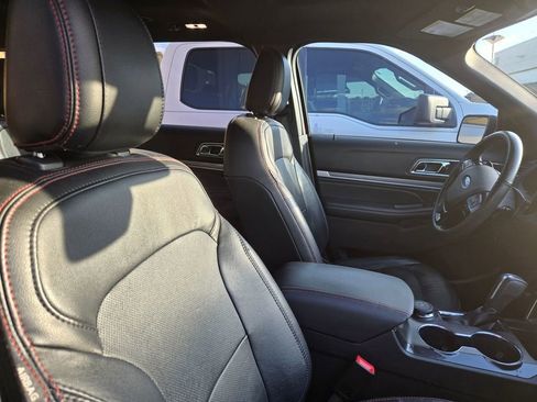Used 2019 Ford Explorer Sport w/ Equipment Group 401A AWD/4WD image 14