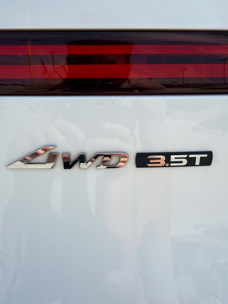Used 2022 Genesis GV70 3.5T Sport w/ Sport Prestige Package AWD/4WD image 20
