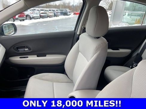 Used 2021 Honda HR-V LX image 26