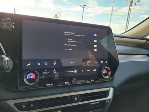 Used 2024 Lexus RX 350h image 11