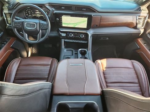 Used 2024 GMC Sierra 2500 Denali Ultimate w/ Max Trailering Package image 27