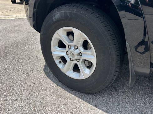 Used 2022 Toyota 4Runner SR5 RWD image 10