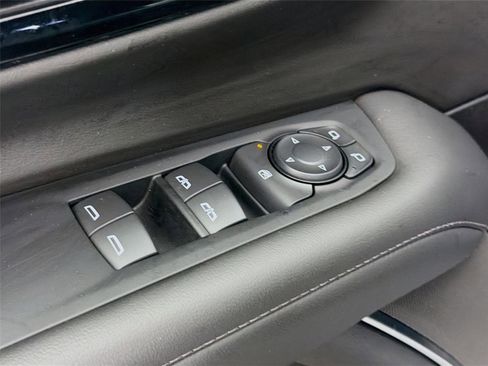 Used 2025 Chevrolet Tahoe LT image 19