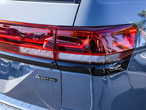 New 2026 Volkswagen Atlas Peak Edition image 13